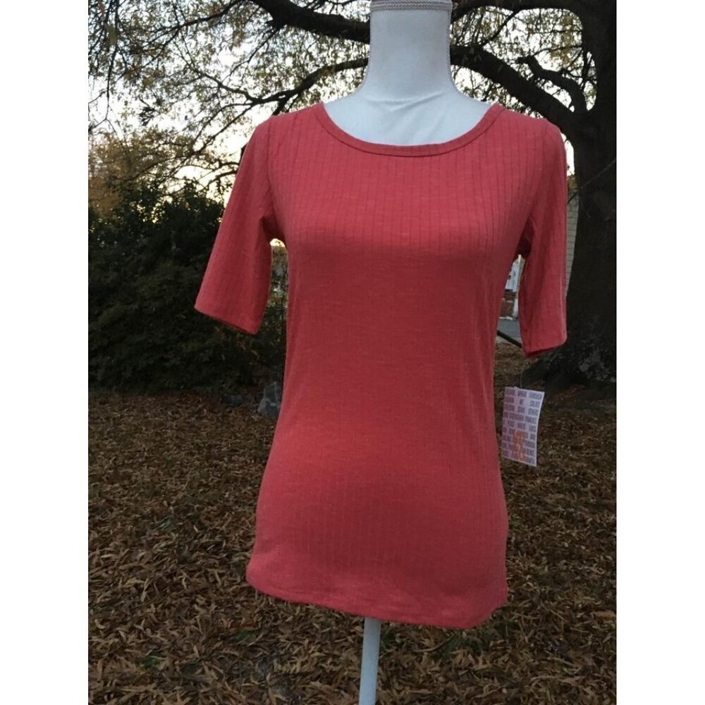NWT LulaRoe Gigi T Shirt Ribbed Casual Fitted Tee Solid Pink Size XS Women’s
